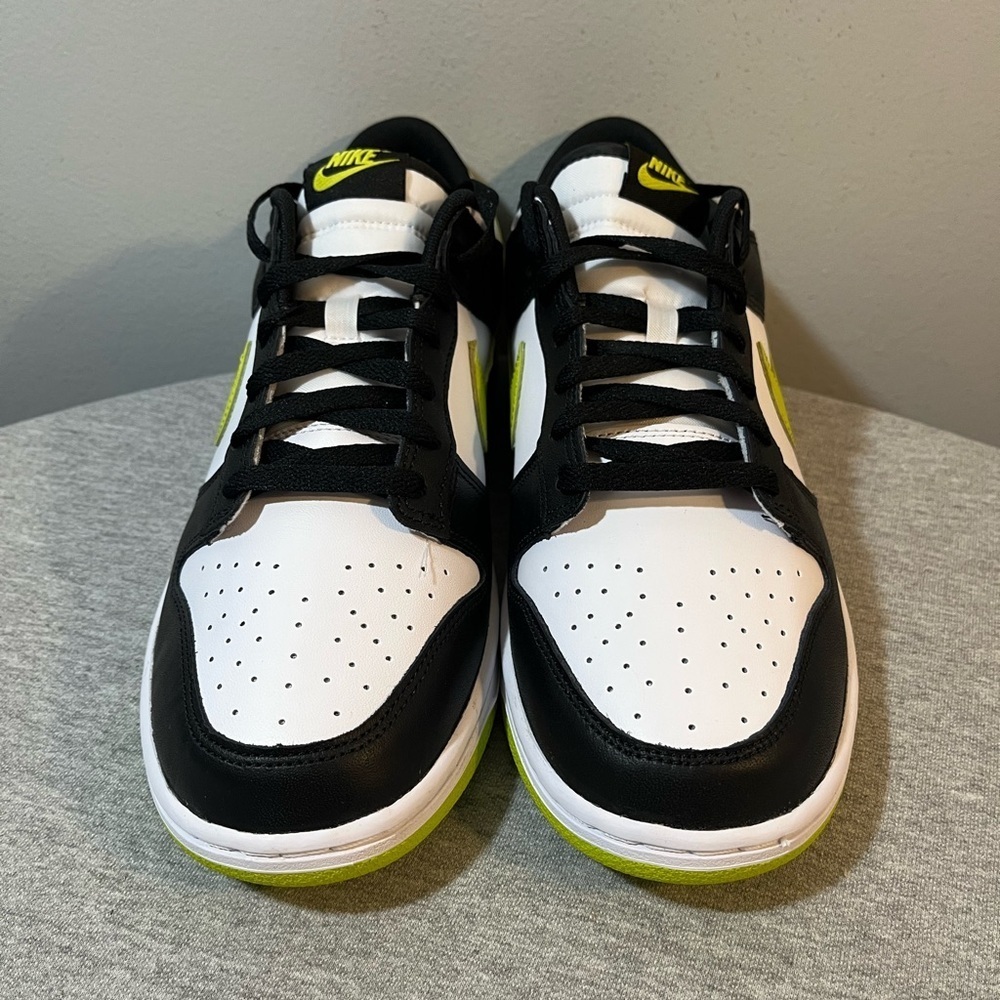 Nike Dunk Low White Black Bright Cactus Men's Shoe Size 11 DV0833 110 - Picture 3 of 11